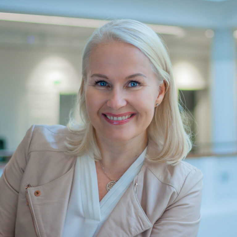 Sari Vuohtoniemen haastattelu coachingista ja coachaavasta johtamisotteesta