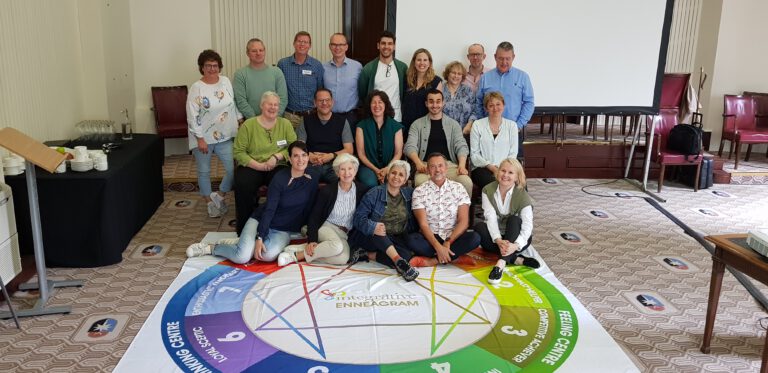 Sari Vuohtoniemi aloitti globaalin Integrative Enneagram Solutionsin valmentajien valmentajana