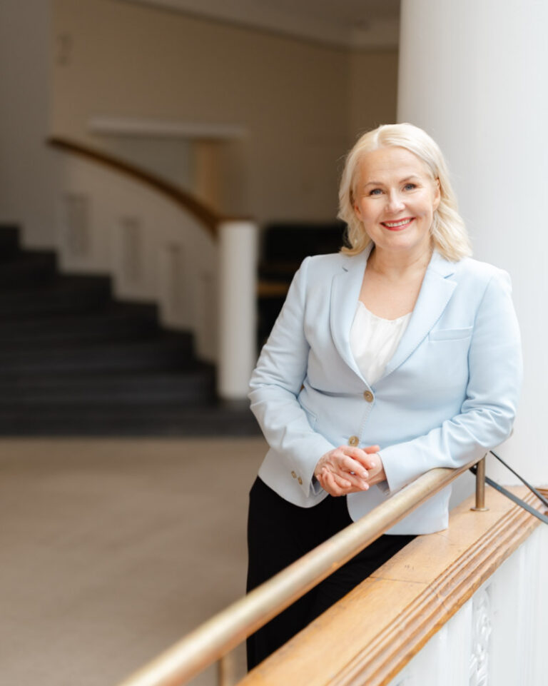 Sari Vuohtoniemi puhujaksi Kansainvälisen johtajuusyhdistyksen (ILA) globaalissa konfferenssiin lokakuussa 2026 Torontoon